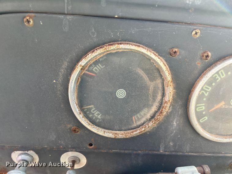 image for item EX9644 1969 International 1600  winch truck