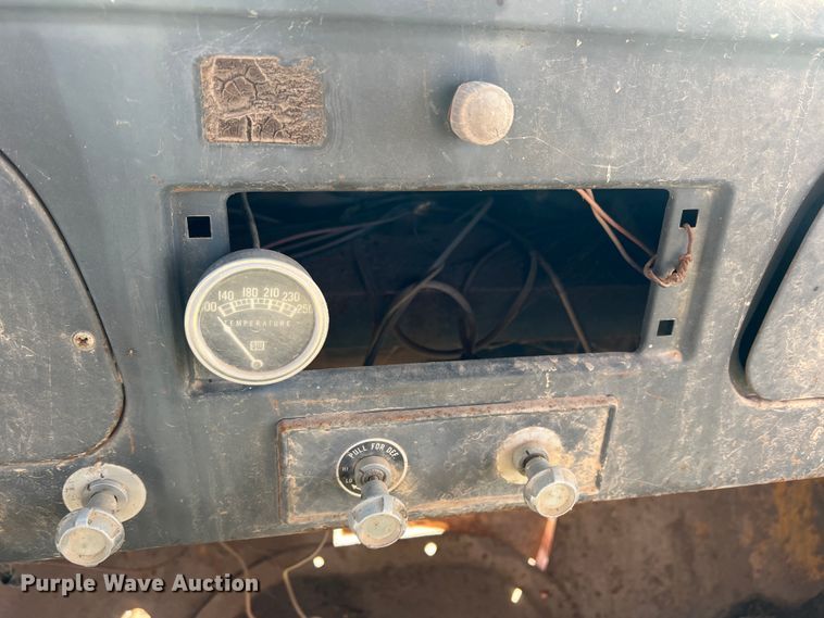 image for item EX9644 1969 International 1600  winch truck