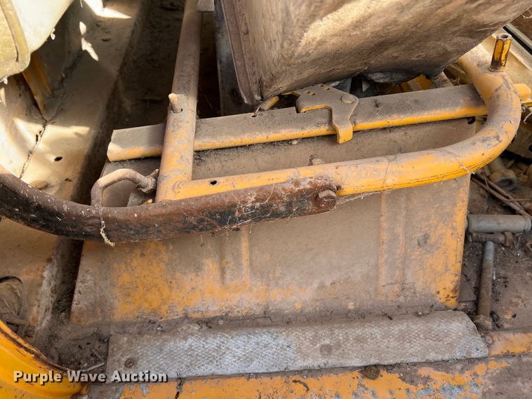 image for item EX9644 1969 International 1600  winch truck