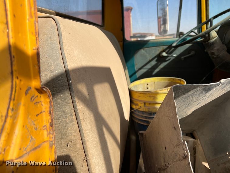 image for item EX9644 1969 International 1600  winch truck