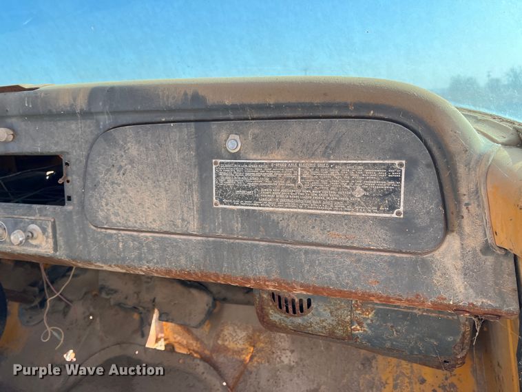 image for item EX9644 1969 International 1600  winch truck