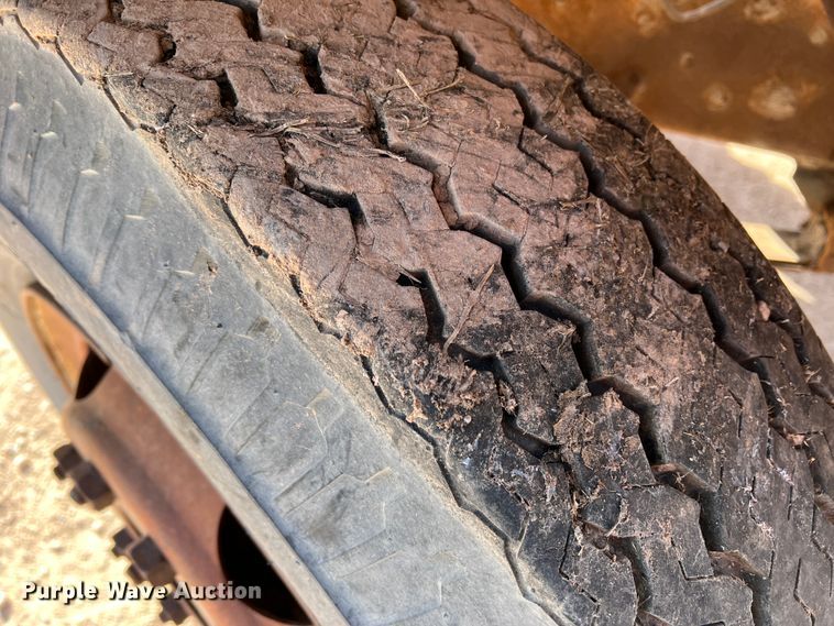 image for item EX9644 1969 International 1600  winch truck