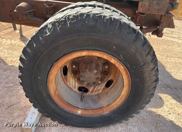 image for item EX9644 1969 International 1600  winch truck