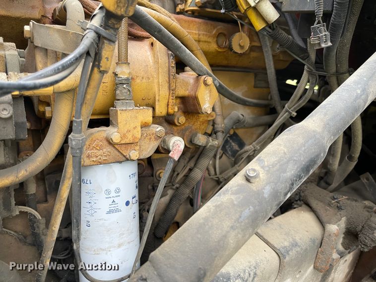 image for item FV9436 1997 Ford LTLS9000  flatbed truck