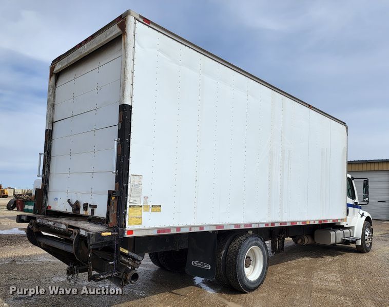 image for item GL9025 2004 Freightliner Business Class M2  box truck