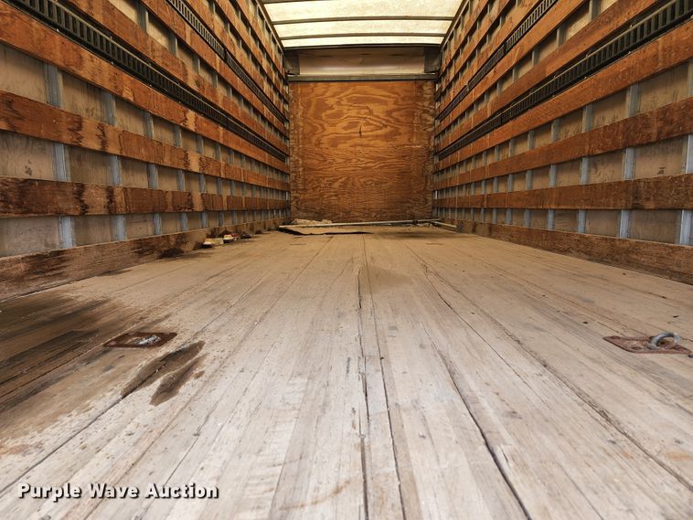 image for item GL9025 2004 Freightliner Business Class M2  box truck