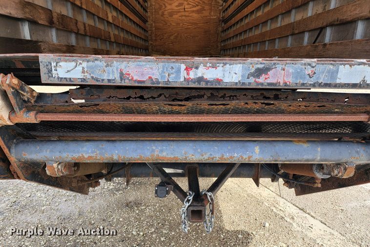 image for item GL9025 2004 Freightliner Business Class M2  box truck