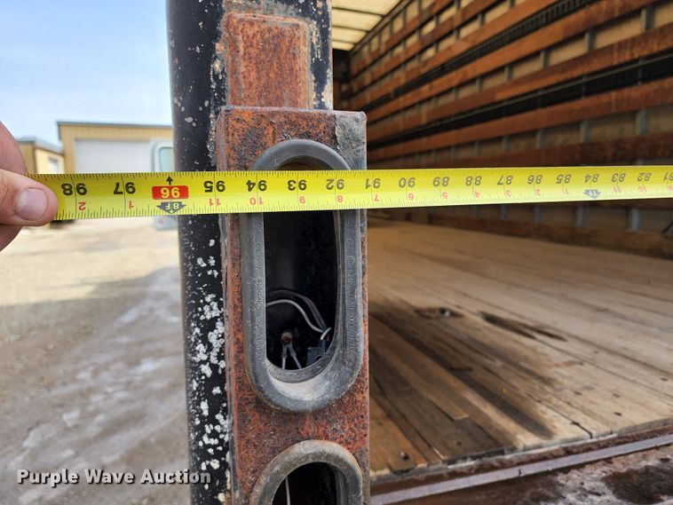 image for item GL9025 2004 Freightliner Business Class M2  box truck