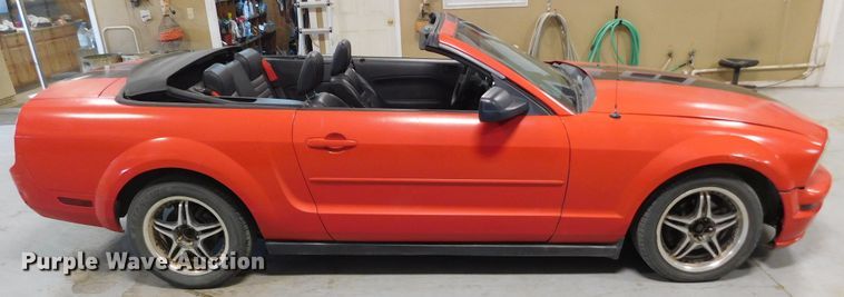 image for item GP9559 2007 Ford Mustang  convertible