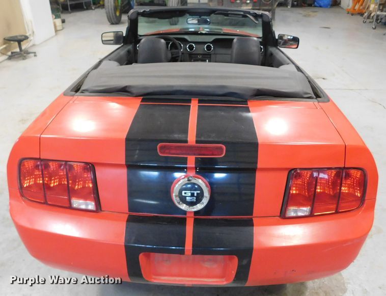 image for item GP9559 2007 Ford Mustang  convertible
