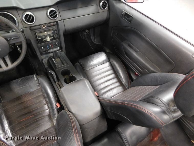 image for item GP9559 2007 Ford Mustang  convertible