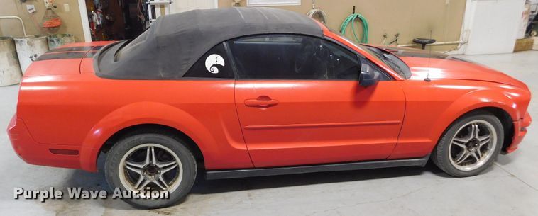 image for item GP9559 2007 Ford Mustang  convertible