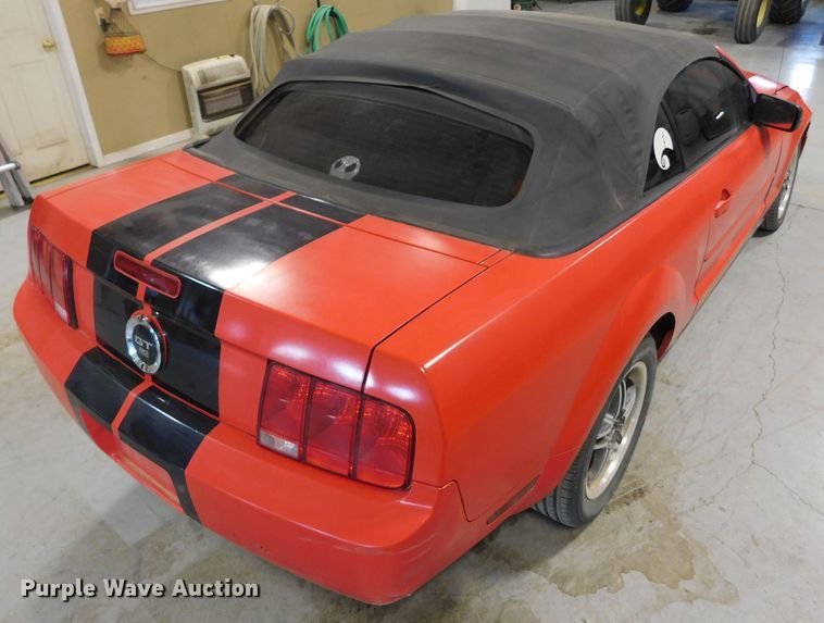 image for item GP9559 2007 Ford Mustang  convertible