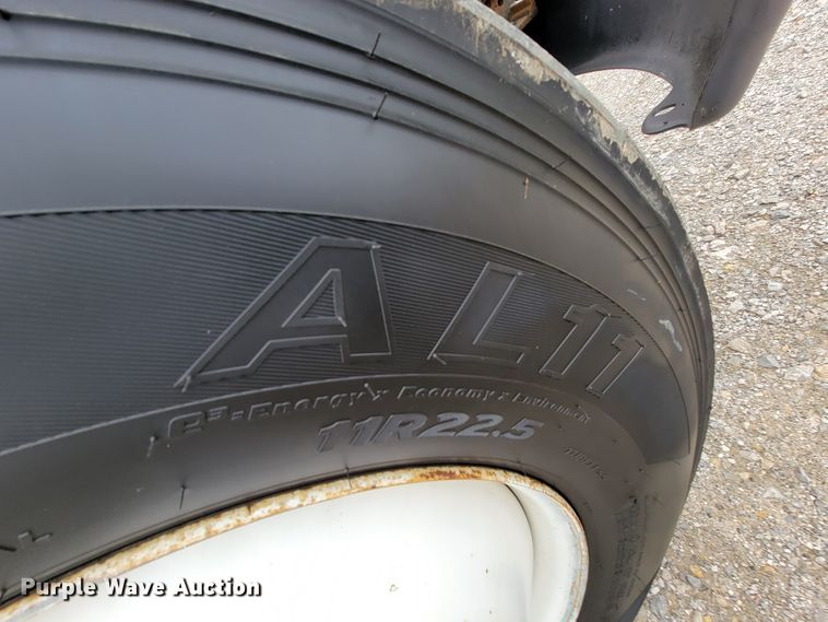 image for item HF9315 2008 International 4300  flatbed truck