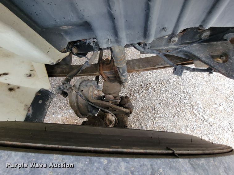 image for item HF9315 2008 International 4300  flatbed truck