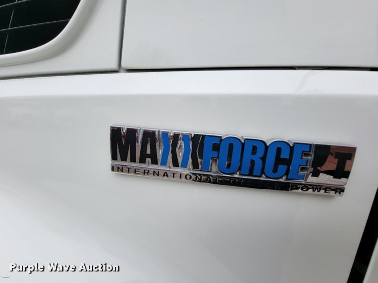 image for item HF9315 2008 International 4300  flatbed truck