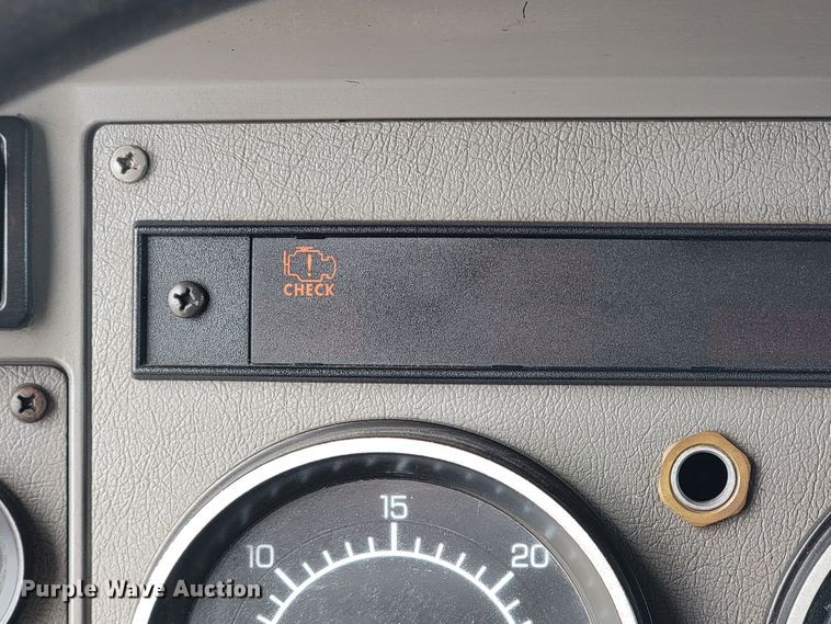 image for item HF9316 2005 Kenworth T300  propane truck