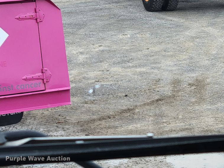 image for item HF9316 2005 Kenworth T300  propane truck