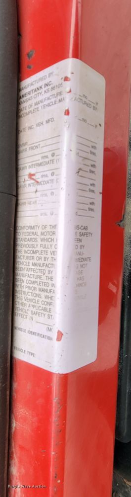 image for item HF9318 1999 Chevrolet C7500  truck cab and chassis