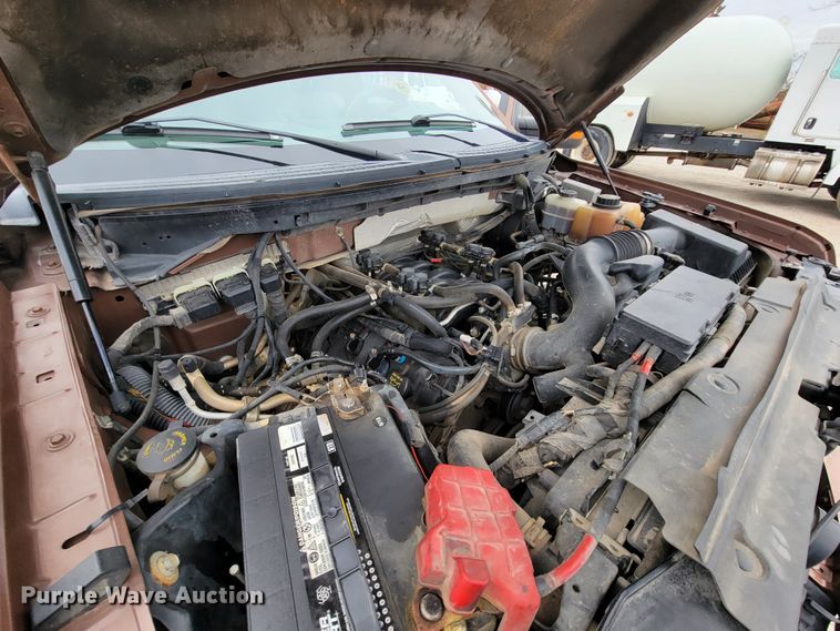 image for item HF9319 2011 Ford F150  SuperCrew pickup truck