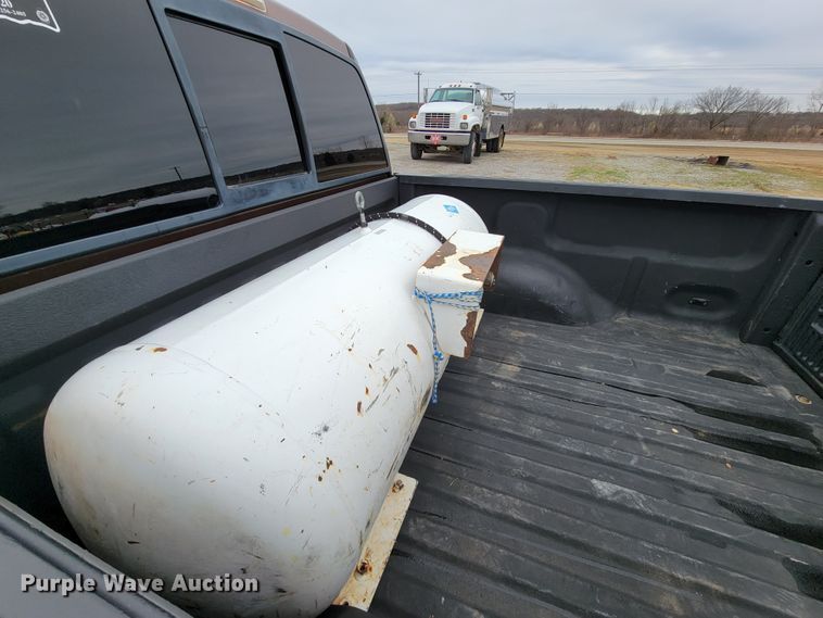 image for item HF9319 2011 Ford F150  SuperCrew pickup truck