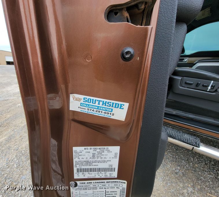 image for item HF9319 2011 Ford F150  SuperCrew pickup truck