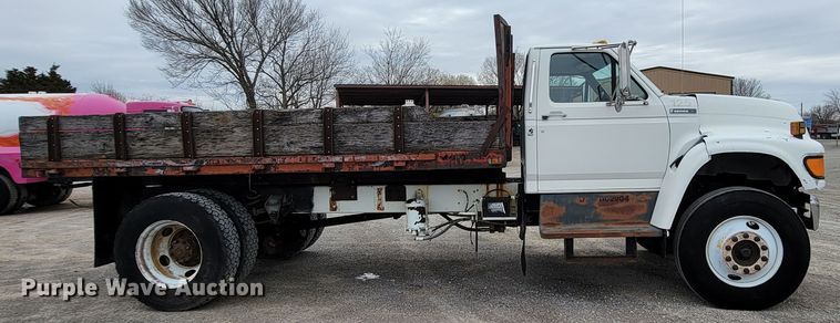 image for item HF9320 1995 Ford F700  dump flatbed truck