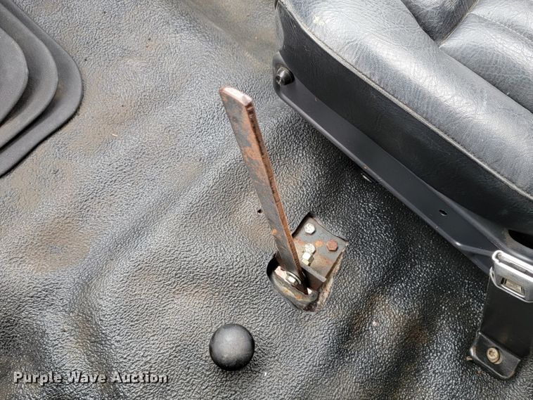 image for item HF9320 1995 Ford F700  dump flatbed truck