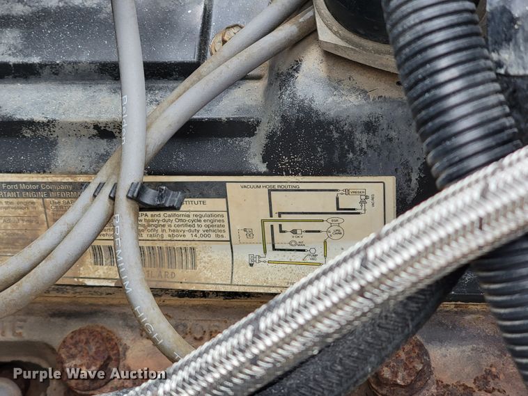 image for item HF9320 1995 Ford F700  dump flatbed truck