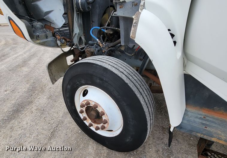 image for item HF9320 1995 Ford F700  dump flatbed truck