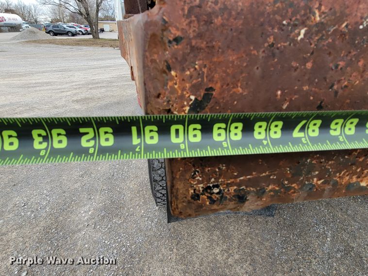 image for item HF9320 1995 Ford F700  dump flatbed truck