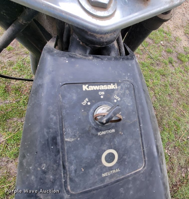 image for item HF9322 Kawasaki KLT 200  ATV