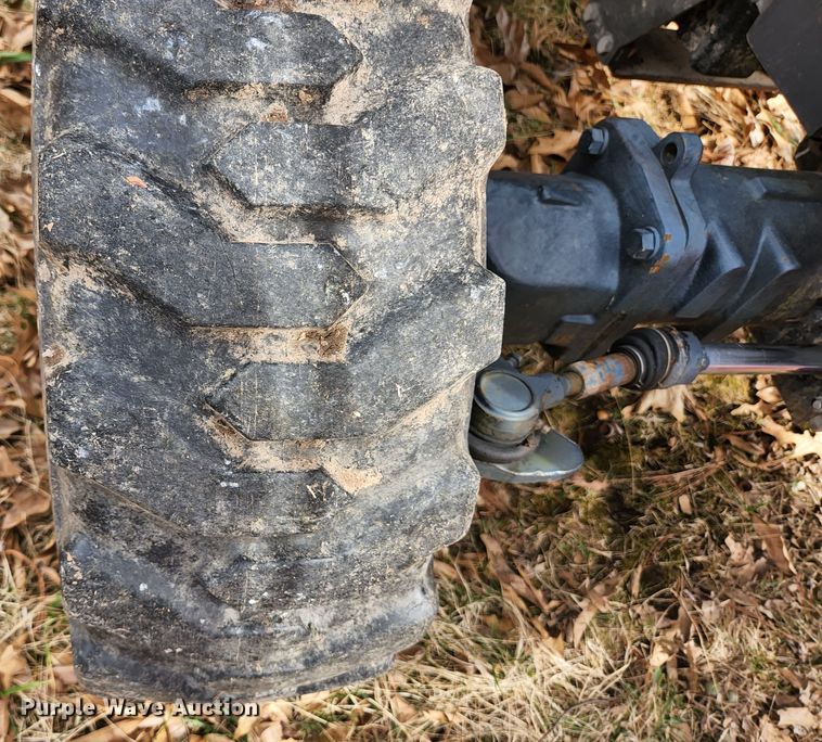 image for item HK9362 2004 Mahindra 2810  MFWD tractor