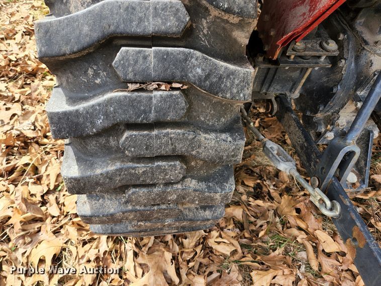 image for item HK9362 2004 Mahindra 2810  MFWD tractor