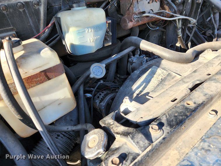 image for item HK9440 1988 Chevrolet P30  delivery truck