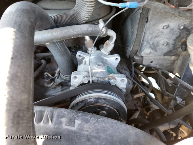 image for item HK9440 1988 Chevrolet P30  delivery truck