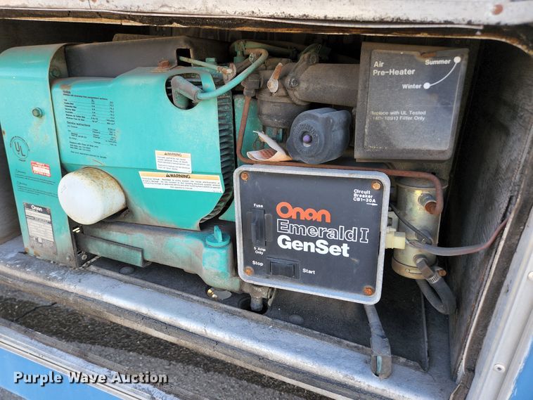 image for item HK9440 1988 Chevrolet P30  delivery truck