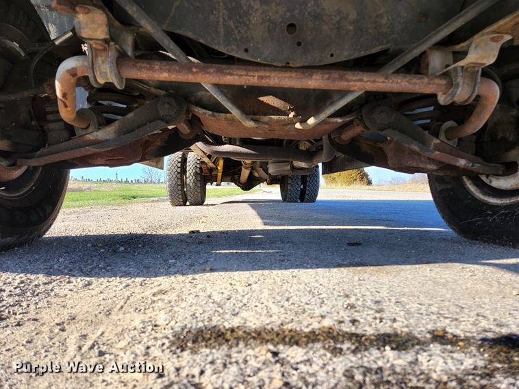 image for item HK9440 1988 Chevrolet P30  delivery truck