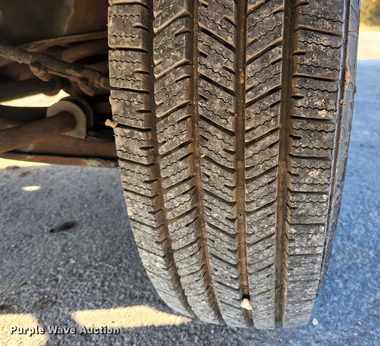 image for item HK9440 1988 Chevrolet P30  delivery truck