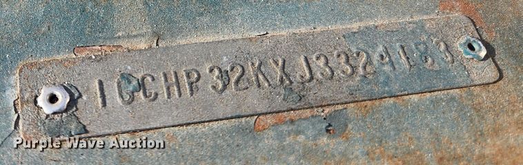 image for item HK9440 1988 Chevrolet P30  delivery truck