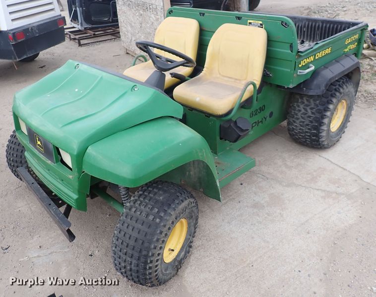 image for item HR9850 1997 John Deere Gator  utility vehicle