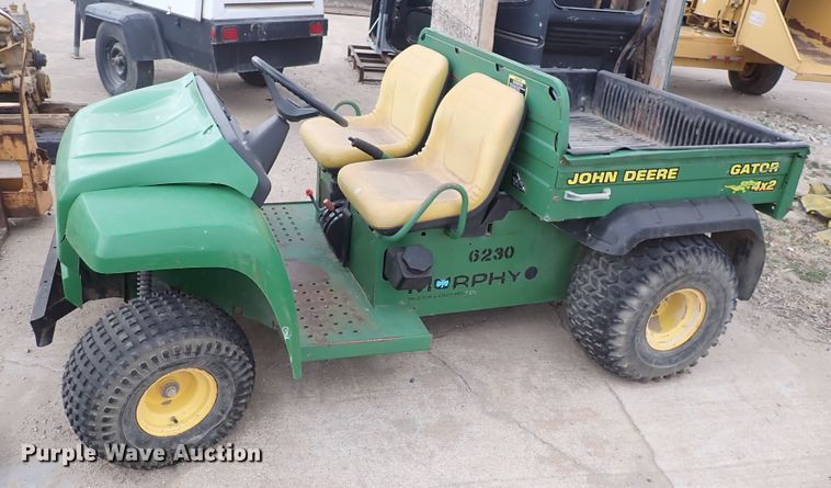 image for item HR9850 1997 John Deere Gator  utility vehicle