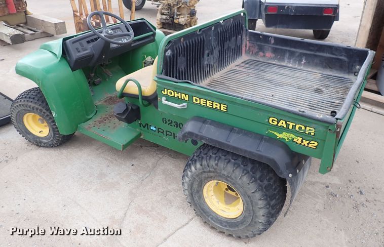 image for item HR9850 1997 John Deere Gator  utility vehicle
