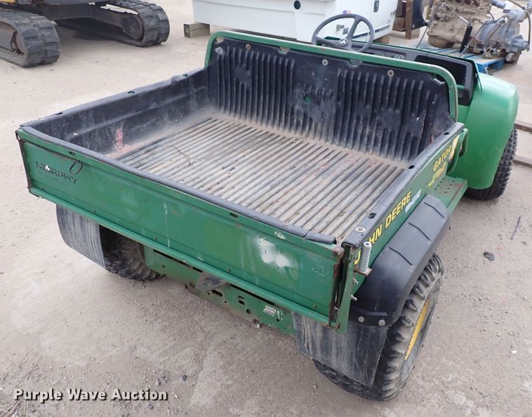 image for item HR9850 1997 John Deere Gator  utility vehicle