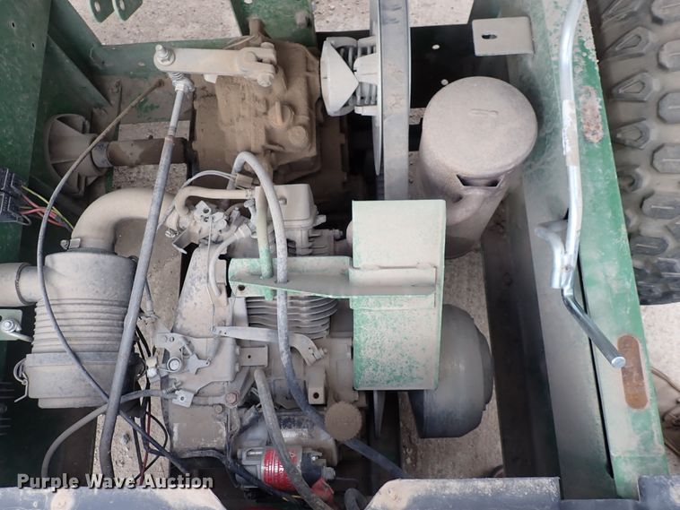 image for item HR9850 1997 John Deere Gator  utility vehicle