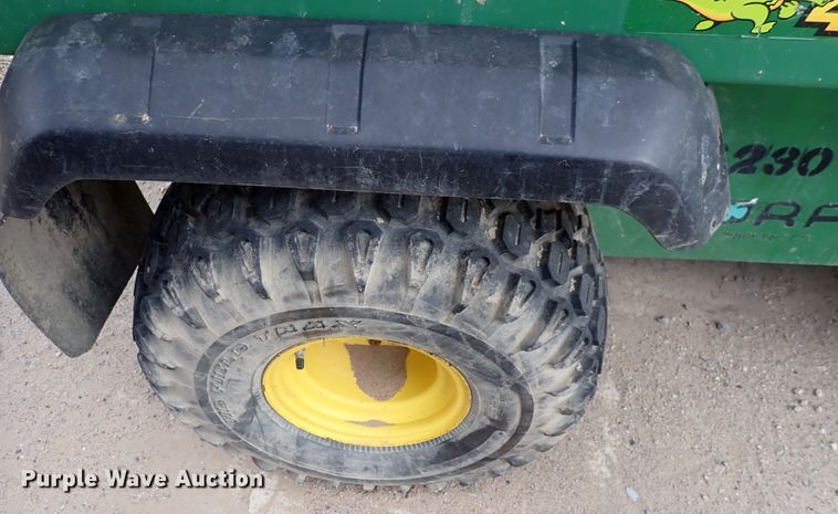 image for item HR9850 1997 John Deere Gator  utility vehicle