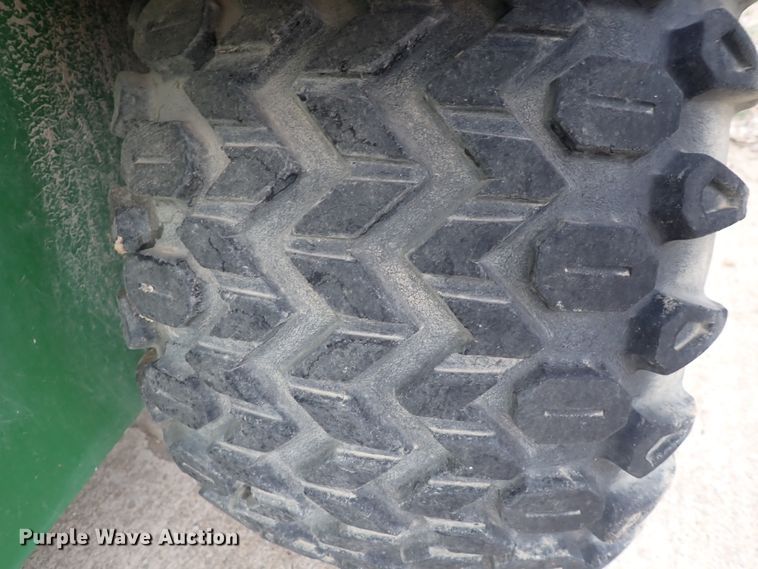 image for item HR9850 1997 John Deere Gator  utility vehicle