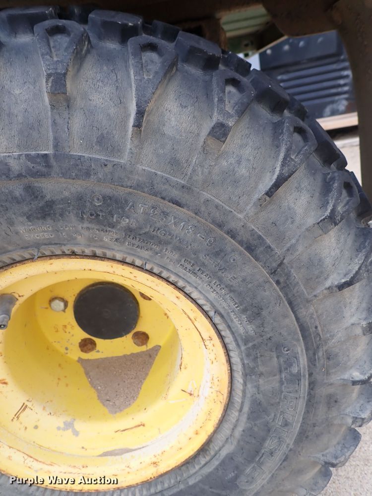 image for item HR9850 1997 John Deere Gator  utility vehicle