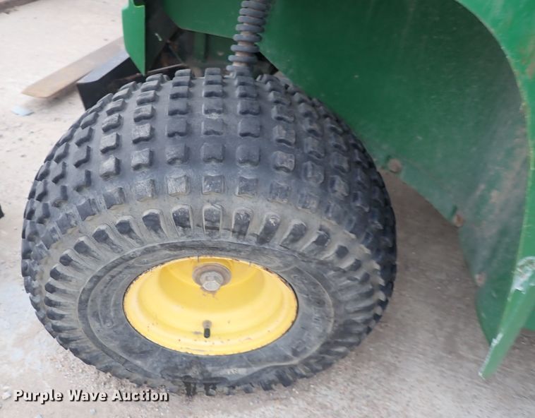 image for item HR9850 1997 John Deere Gator  utility vehicle