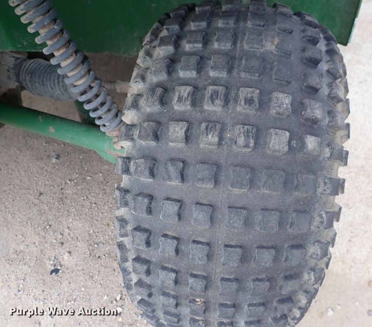 image for item HR9850 1997 John Deere Gator  utility vehicle